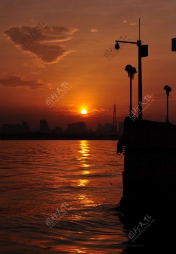 夕阳珠江图片