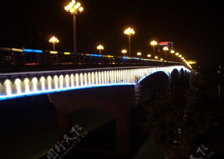 南宁邕江桥图片