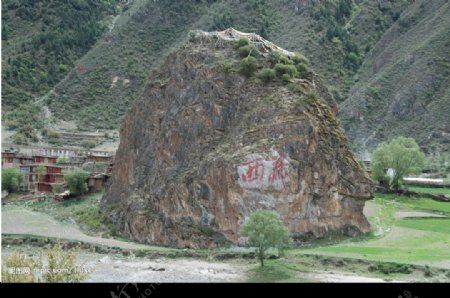 西藏界山石四川雀儿山下至西藏江达图片