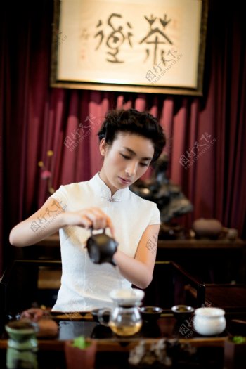 周海燕普洱茶茶艺师茶艺图片