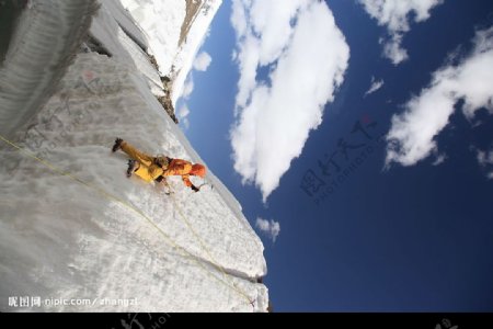 冰川冰雪登雪山男人图片