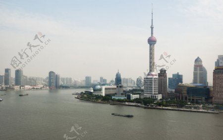 上海东方明珠黄浦江图片