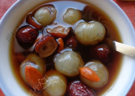 桂圆红枣枸杞红糖养汤图片