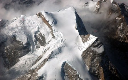 唯美不丹雪山图片