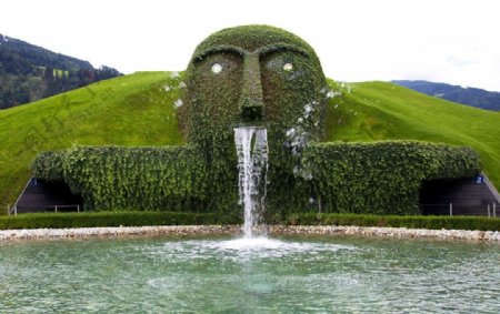 奥地利茵斯布鲁克大头喷泉图片