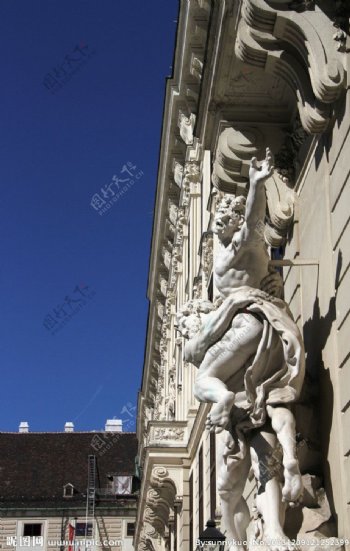 霍夫堡宫中庭雕像图片