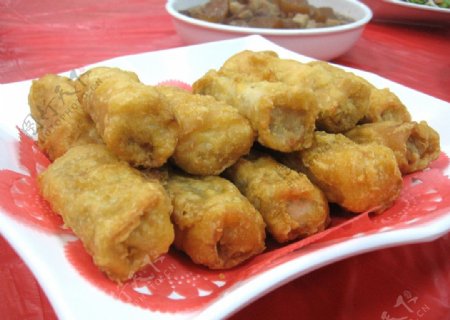 台湾料理美食油炸春卷图片