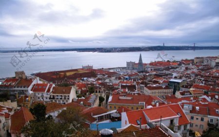 葡萄牙里斯本红瓦居民住宅图片