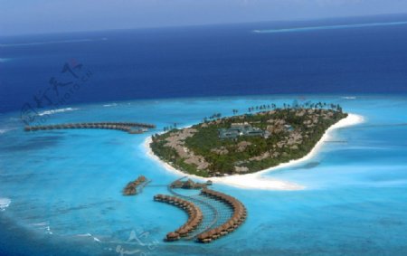 马尔代夫伊露岛鸟瞰图片