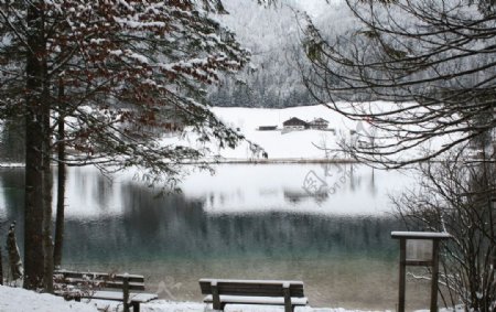 国王湖雪景图片