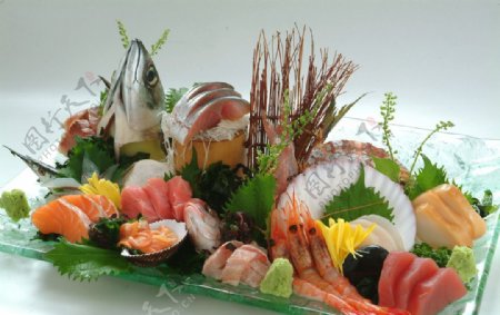 日本杂锦刺身套餐图片