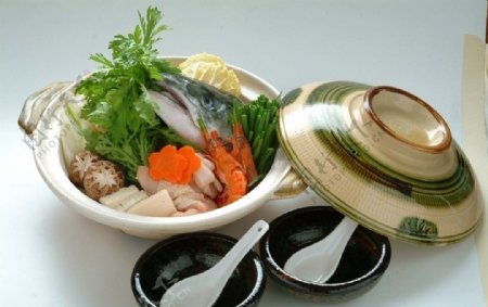 日式三文鱼头煲图片