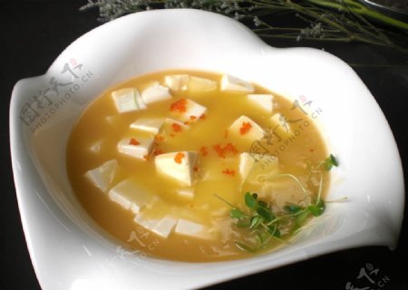 浓汤鹅肝滑豆腐图片