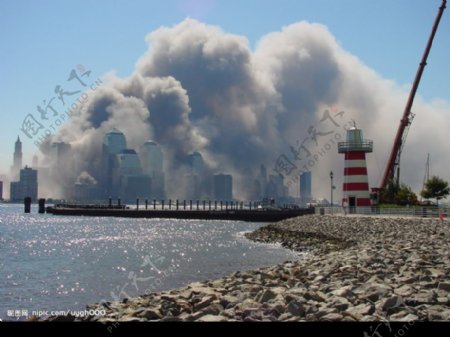 纽约世贸中心被炸瞬间图片