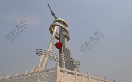 卤阳湖雕塑塔图片
