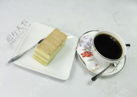 板栗蛋糕与咖啡图片
