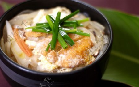 石锅饭图片