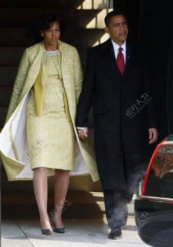贝拉克183侯赛因183奥巴马二世美国第44任总统奥巴马与第一夫人米歇尔183拉沃恩183奥巴马图片