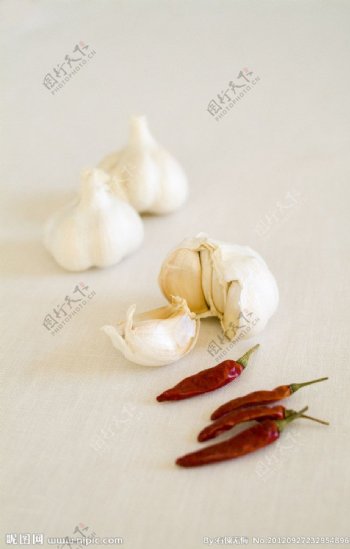 大蒜红辣椒图片