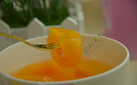 糖水黄桃图片