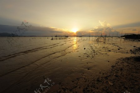 海滩日落图片