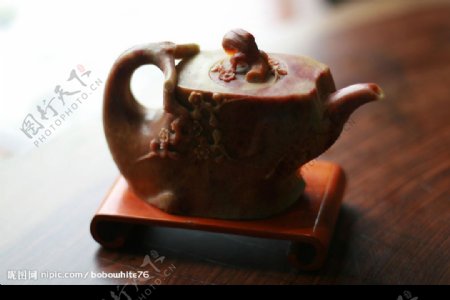 日式手工特色茶壶图片