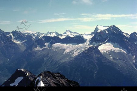 连绵山峦图片