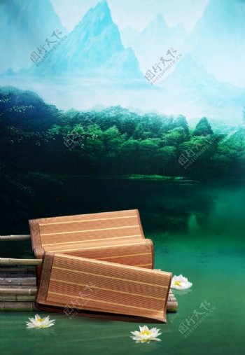 绿色湖水小竹排凉席图片