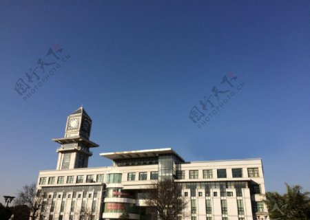 中南财经政法大学文波楼
