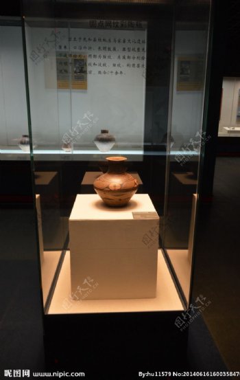 青海省博物馆文物圆点网纹彩陶