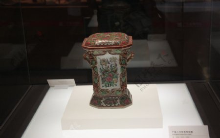 广东省博物馆的陶瓷文物