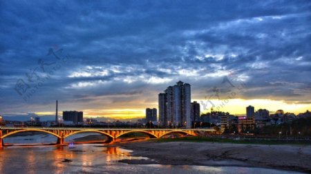 南河大桥黄昏