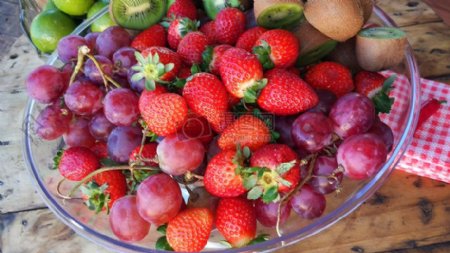 水果水果草莓猕猴桃