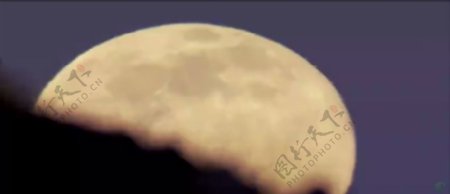 月亮升起特写镜头高清实拍视频素材