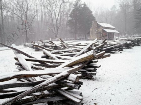 冬天的小木屋风景图片