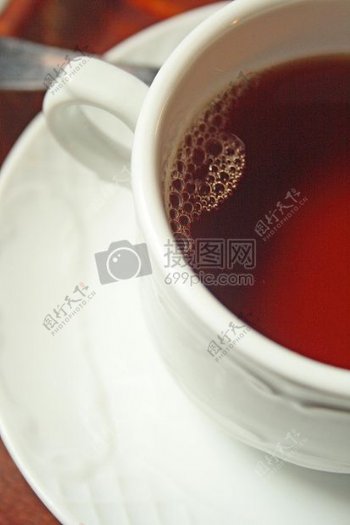 咖啡杯里的红茶