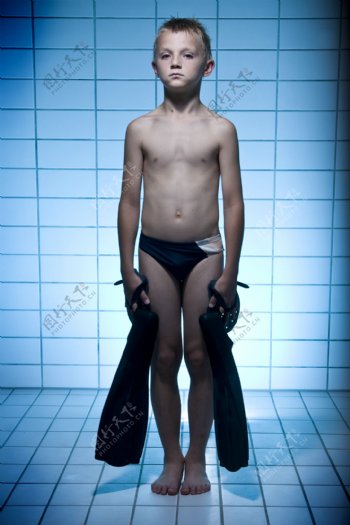 儿童潜水运动员图片