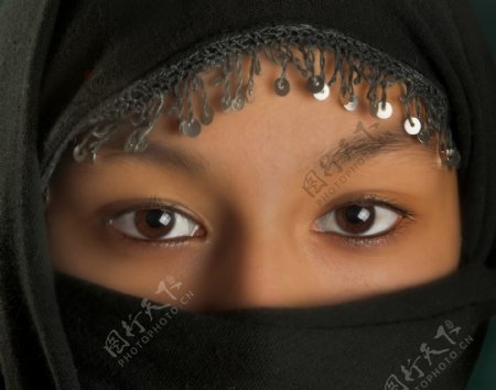 黑色蒙面女人的眼睛图片