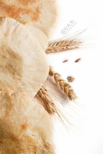 面包与小麦摄影图片