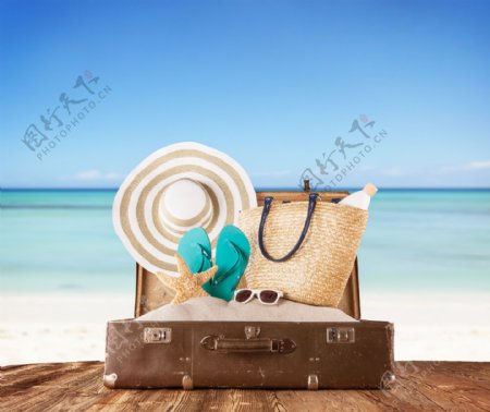 沙滩旅行箱与旅行用品