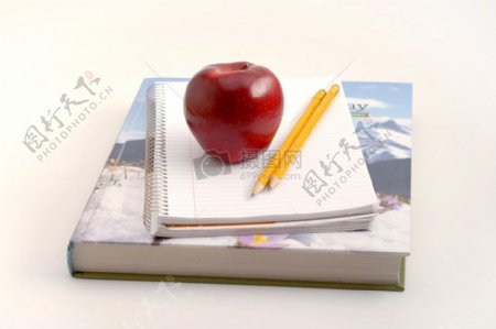 苹果和books.jpg