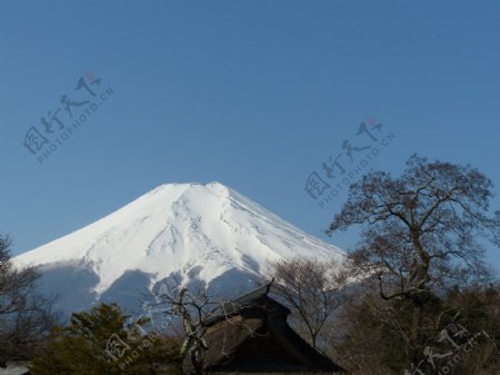 美丽的日本富士山风景图片