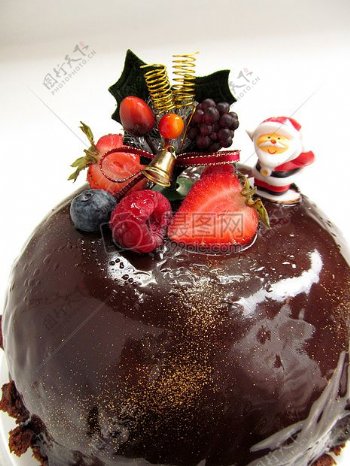 圣诞节水果巧克力蛋糕