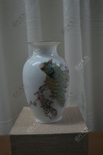 景德镇瓷瓶图片