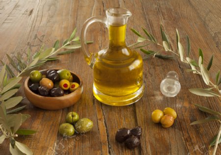 橄榄油壶与橄榄