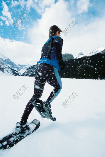 女性滑雪运动员图片