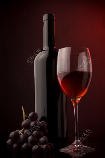 高档葡萄酒摄影图片