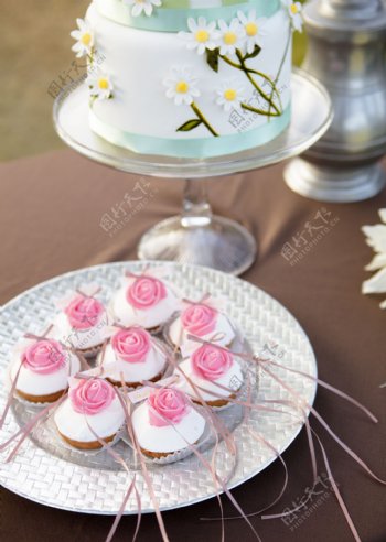 婚礼上的蛋糕与甜点图片