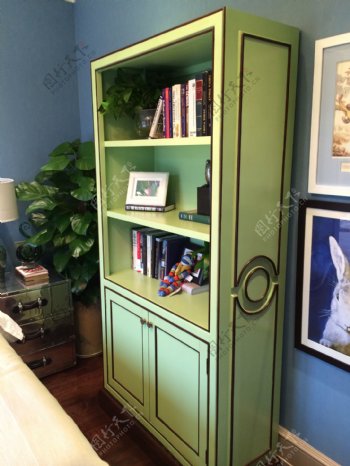 美式卧室绿色书柜设计图