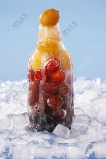 冰冻水果图片